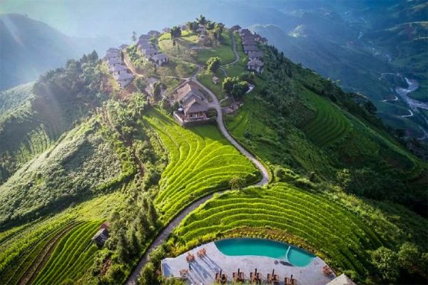 Tour Du lịch Việt Nam Sapa Núi Hàm Rồng